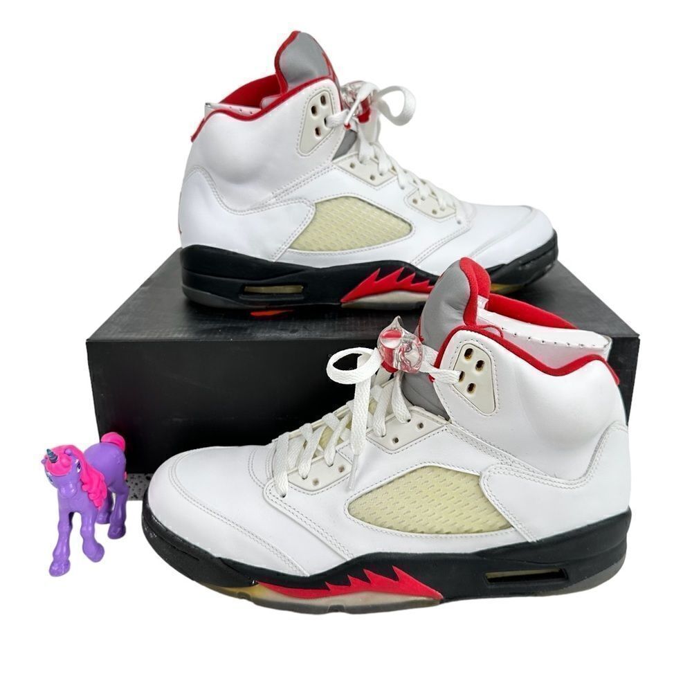 Air Jordan 5 Retro White Fire Red Black 2012 Men’s Size 10